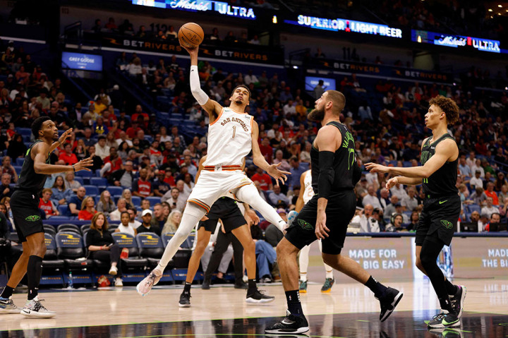 “Tujuan saya adalah menjadikan tim saya sebaik mungkin dan menjadi lebih baik seiring berjalannya waktu,” kata Wembanyama kepada penyiar NBA AS TNT.