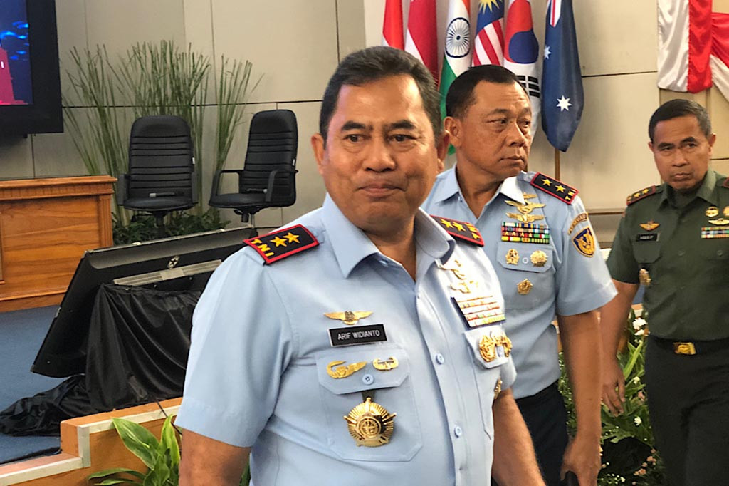 Arif mengingatkan pentingnya kekompakan antara TNI dan Polri. Sebab, dua institusi itu berperan menjaga stabilitas negara.