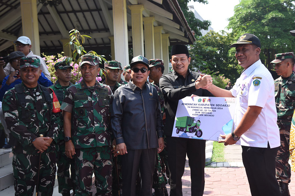 Satgas TMMD tersebut berasal dari personel gabungan TNI, Polri dan instansi Pemkab Sidoarjo. Mereka akan menginap di rumah-rumah warga selama pelaksanaan TMMD. Ada sekitar 21 rumah warga yang akan ditempati personel gabungan Satgas TMMD tersebut.
