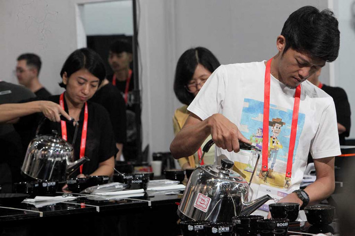 Event ICRC 2024 yang diikuti puluhan barista tersebut menjadi ajang kompetisi memperbutkan satu tiket wakil dari Indonesia di World Coffee Roasting Championship mendatang. 