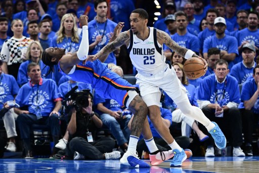 P.J. Washington menambahkan 29 poin dan 11 rebound dan menghasilkan 7 dari 11 lemparan tiga angka untuk Mavericks. Dia rata-rata mencetak 12,9 poin di musim reguler. Kyrie Irving menambahkan 9 poin dan 11 assist untuk Mavericks.