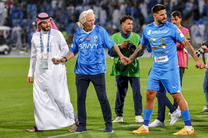 Keberhasilan Al Hilal tak lepas dari dukungan klub yang kaya raya sehingga mampu merekrut pemain papan atas meliputi Neymar, Aleksandar Mitrovi, Malcom. Ruben Neves, Sergej Milinkovic-Savic, Renan Lodi, Matias Britos hingga Kalidou Koulibaly.