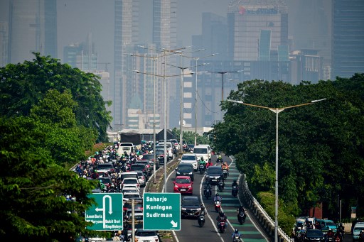 Kategori kualitas udara tersebut berarti tingkat kualitas udara yang bersifat merugikan pada manusia ataupun kelompok hewan yang sensitif atau bisa menimbulkan kerusakan pada tumbuhan ataupun nilai estetika.