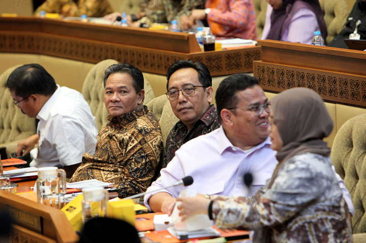 Doli mengatakan bahwa tahun ini ada dua agenda Pemilu, yakni Pilpres dan Pileg yang bersamaan pada 14 Februari, dan Pilkada yang akan digelar pada 27 November. Berdasarkan Pasal 9 huruf a UU Nomor 1 Tahun 2025, menurutnya KPU berkonsultasi dengan DPR RI dan Pemerintah dalam pembentukan PKPU.