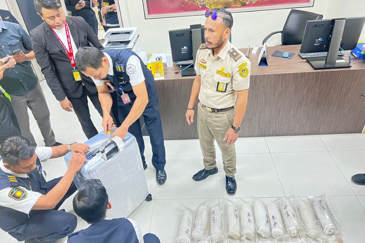 Balai Karantina Hewan, Ikan dan Tumbuhan (BKHIT) Daerah Istimewa Yogyakarta bersama Aviation Security (Avsec) Bandara Internasional Yogyakarta atau YIA (Yogyakarta International Airport) menggagalkan upaya penyelundupan 80.000 ekor benih bening lobster (BBL) tujuan Kuala Lumpur, Malaysia, Selasa, 14 Mei 2024 pukul 17.30 WIB.