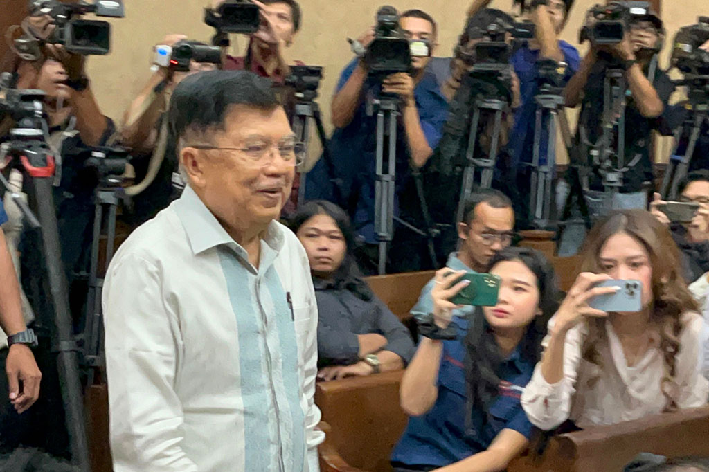 Wakil Presiden ke-10 dan ke-12 RI Jusuf Kalla (JK) tiba di Pengadilan Tipikor pada Pengadilan Negeri Jakarta Pusat, Kamis, 16 Mei 2024.