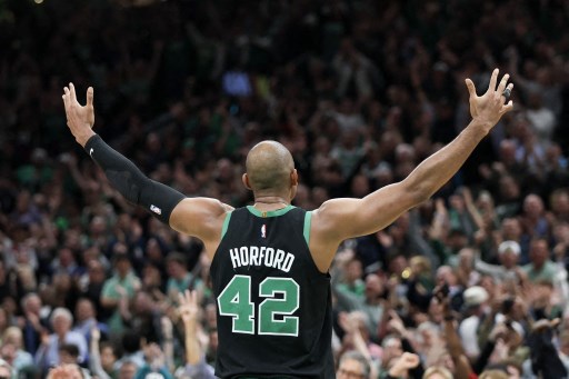  Boston Celtics melaju ke babak Final NBA Wilayah Timur untuk ketiga kalinya dalam tiga musim beruntun usai mengalahkan Cleveland Cavaliers 113-98 di TD Garden Boston Massachusetts, Kamis, 16 Mei 2024.