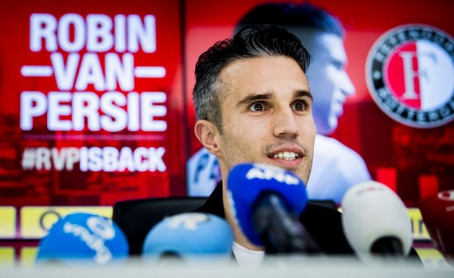 Mantan striker Arsenal dan Manchester United Robin van Persie menjadi pelatih kepala anyar klub Liga Belanda, SC Heerenveen.
