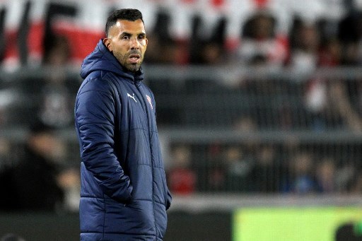 Kendati demikian, kinerja Tevez bersama Independiente tidak terlalu mengecewakan karena bisa menyelamatkan klub dari jurang degradasi pada musim lalu.