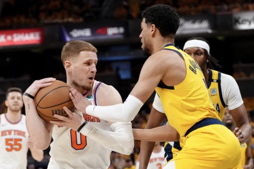 Miles McBride menambahkan 20 poin untuk Knicks, Donte DiVincenzo 17 poin, Precious Achiuwa 12 poin, dan Alec Burks 11 poin.