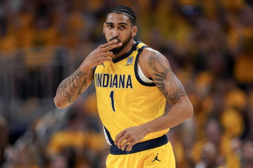 Indiana Pacers berhasil menyamakan kedudukan menjadi 3-3 atas New York Knicks dalam rangkaian pertandingan semifinal NBA Wilayah Timur, Sabtu, 18 Mei 2024, dan memaksa dilangsungkannya gim ketujuh untuk laga penentuan.