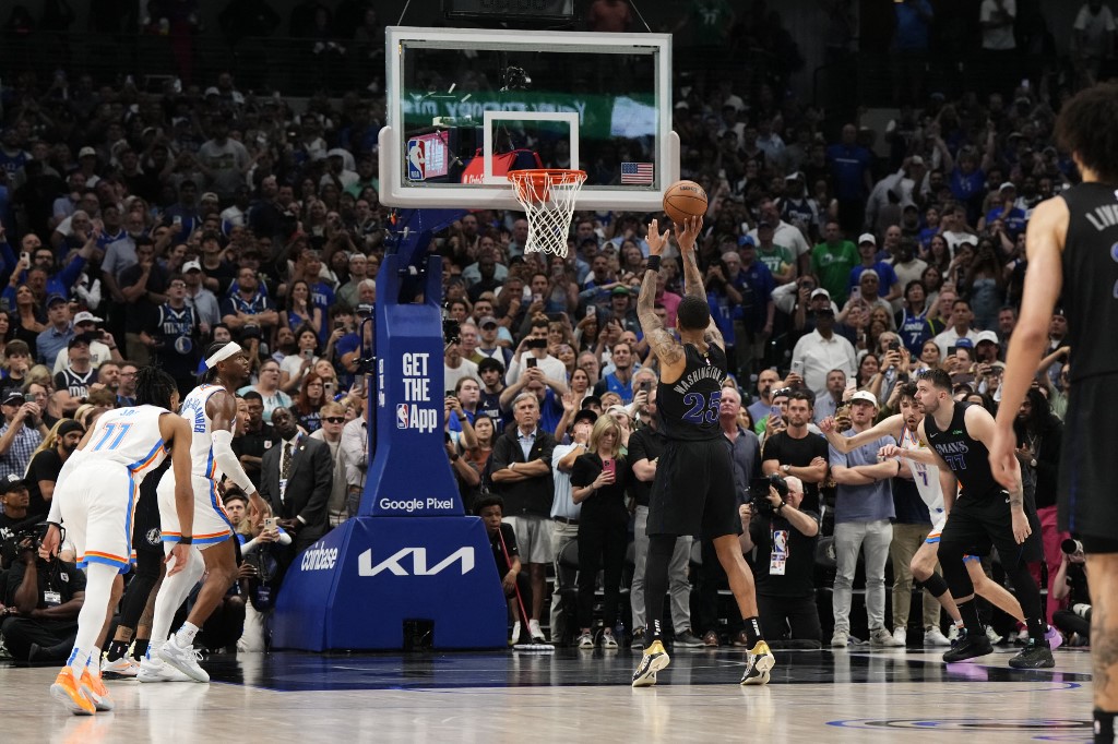 Dallas Mavericks menyegel satu tempat di final Playoff NBA Wilayah Barat setelah menyingkirkan Oklahoma City Thunder. Mavericks memenangkan Game 6 dengan skor 117-116 atas Thunder pada Minggu, 19 Mei 2024, dan menang dengan kedudukan 4-2.