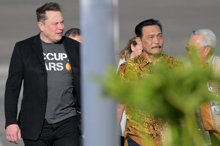 Luhut mengatakan bahwa dirinya berkesempatan untuk menjemput Elon di bandara sembari membicarakan beberapa agenda Elon selama di Bali.