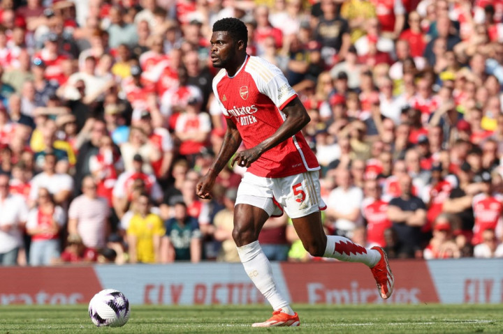 Arsenal gagal menjuarai Liga Inggris musim ini meski mengalahkan Everton dengan skor 2-1 pada pekan ke-38 di Stadion Emirates, London, Minggu, 19 Mei 2024 malam.