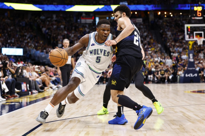 Minnesota Timberwolves menyingkirkan juara bertahan NBA 2023 Denver Nuggets dengan memenangi seri laga semifinal NBA Wilayah Barat 4-3, dan melaju ke babak Final NBA Wilayah Barat 2024.