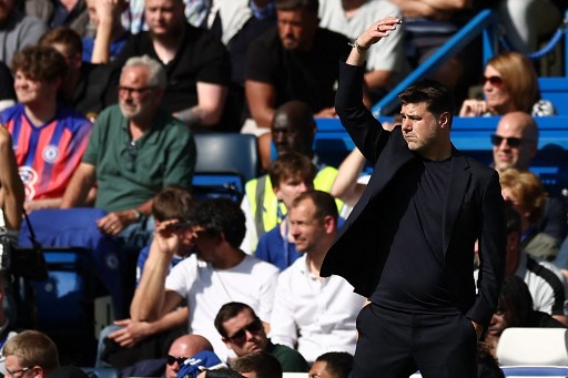 Kepergian Pochettino ini terjadi setelah pertemuannya dengan dua direktur olahraga Paul Winstanley dan Laurence Stewart, serta co-owner Behdad Eghbali selama dua hari terakhir. Padahal The Blues bisa finis keenam klasemen Liga Inggris usai menang menang 2-1 atas Bournemouth.