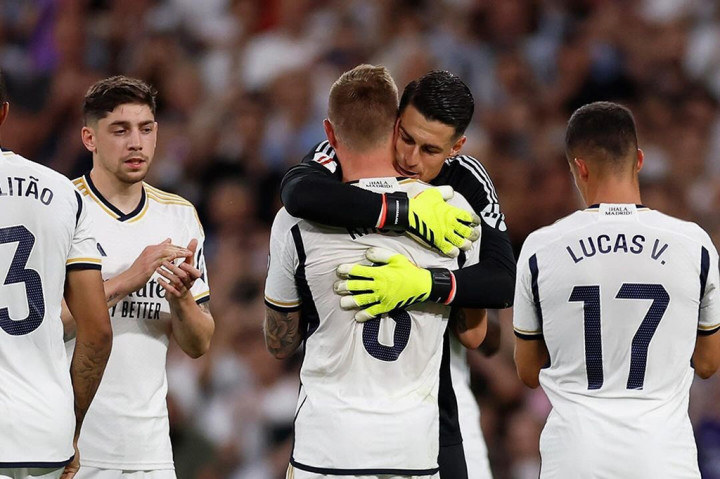 Peluang terbaik Madrid hadir pada menit ke-15 saat Vinicius coba melewati kiper, tetapi bola masih bisa dihalau.