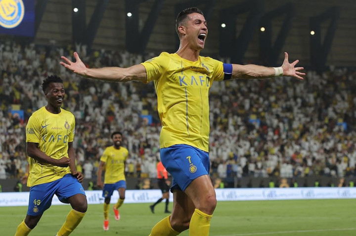 Selain mencetak rekor, torehan 35 gol Ronaldo menjadikannya sebagai top skor Liga Arab Saudi musim ini yang sekaligus membuatnya menjadi pemain yang pernah menjadi top skor di empat liga berbeda setelah di Liga Inggris bersama Manchester United, Liga Spanyol bersama Real Madrid, dan Liga Italia bersama Juventus.