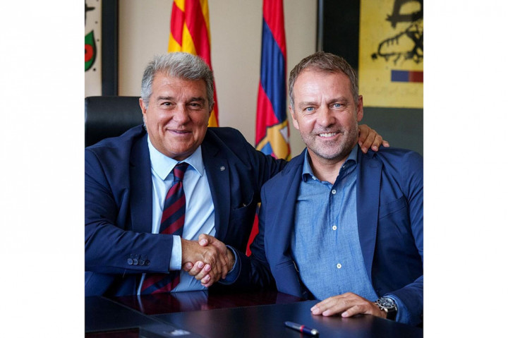 Dikutip dari pernyataan resmi klub, Selasa, 28 Mei 2024, Hansi Flick sudah menandatangani kontrak dengan Barcelona hingga Juni 2026 mendatang ditemani presiden klub Joan Laporta.