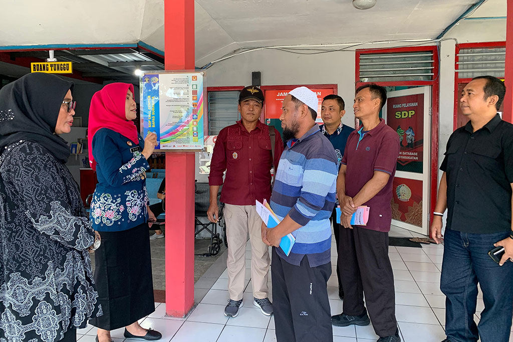 Kakanwil Kemenkumham Jatim, Heni Yuwono menjelaskan, ES merupakan napiter yang sebelumnya terafiliasi dengan Jaringan Jemaah Islamiyah Sumatera Utara. Sedangkan HH merupakan alumni jaringan Jemaah Ansharut Daulah Makassar.