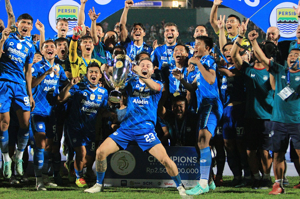 Euforia Penggawa Persib Usai Juarai Liga 1 Indonesia