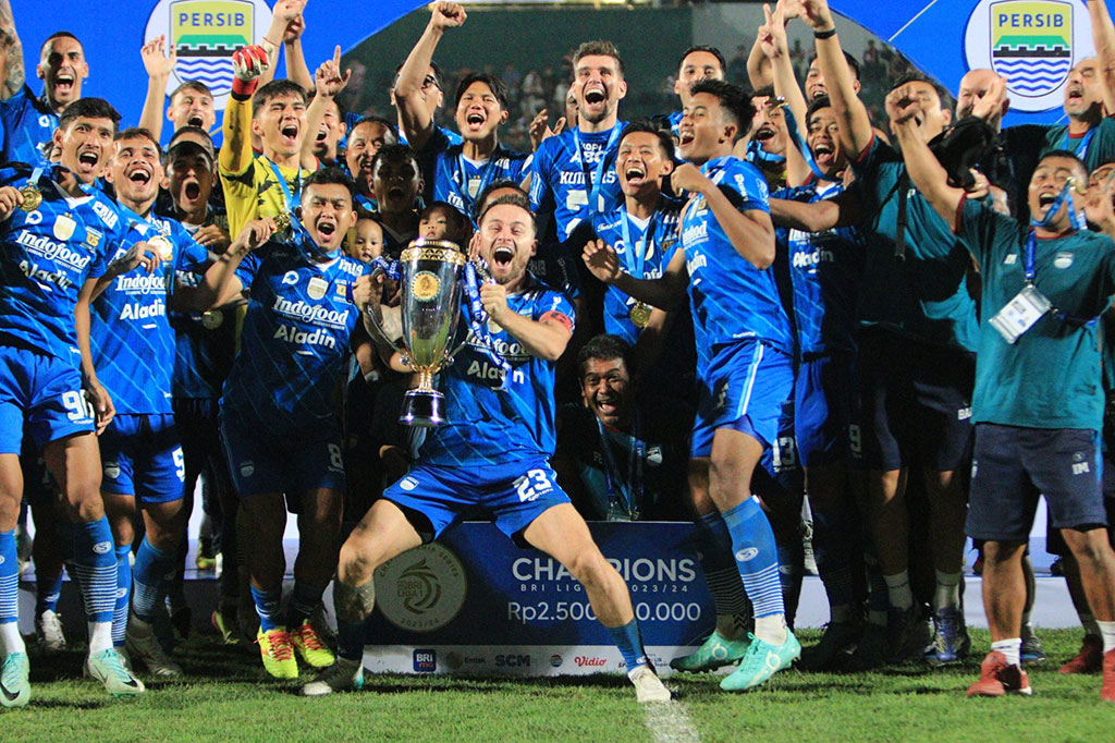 Ini merupakan gelar pertama Persib Bandung pada era Liga 1 Indonesia setelah terakhir kali merengkuh juara pada era Liga Super Indonesia 2014.