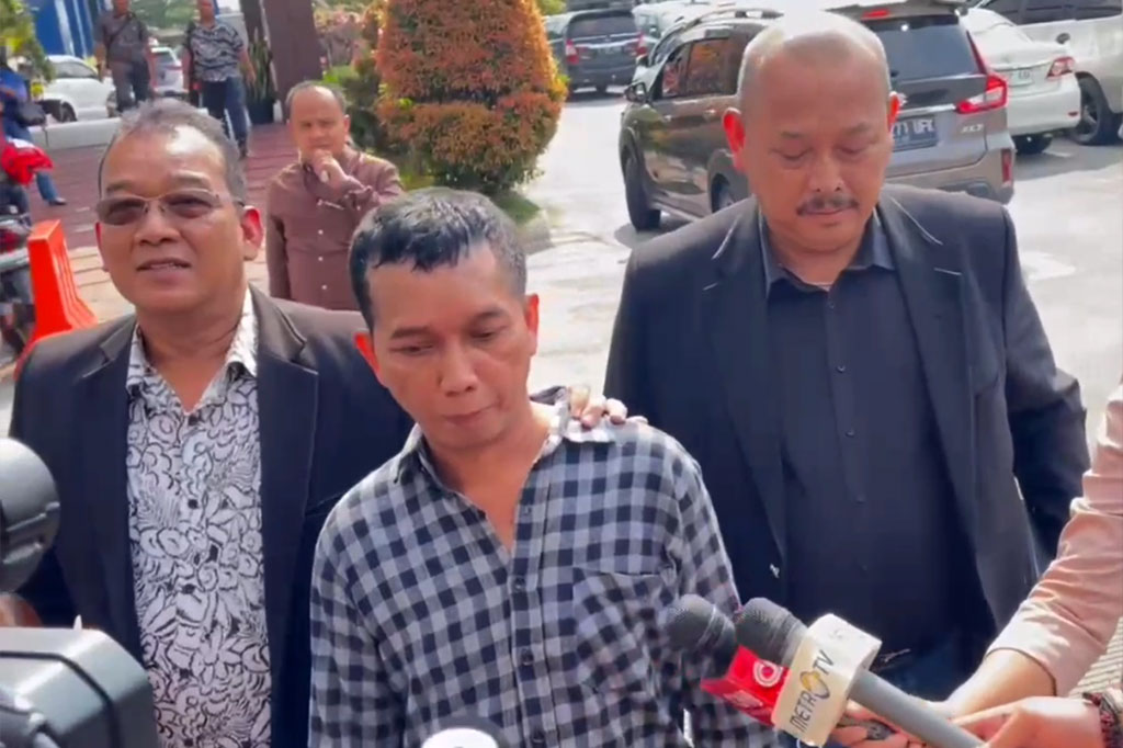 Untuk memperkuat anaknya tidak terlibat dalam kasus pembunuhan Vina dan Eki pada 2016 silam, Rudi Irawan ayah kandung Pegi setiawan akan menyerahkan barang bukti berupa rekapan gaji anaknya ke penyidik Ditreskrimum Polda Jabar.