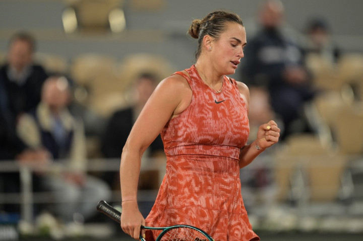 Mantan petenis peringkat dua dunia Badosa memimpin 5-3 pada set pertama, namun juara Australian Open dua kali Sabalenka berhasil merebut 10 dari 11 gim terakhir untuk memasuki pekan kedua untuk tahun kedua berturut-turut.