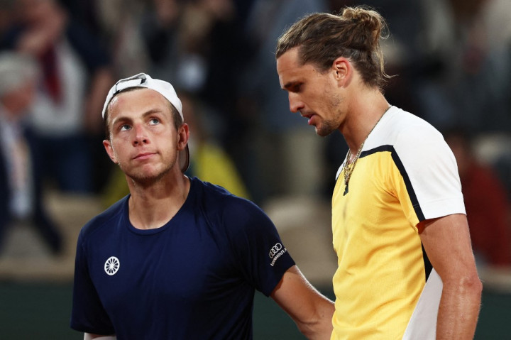 Petenis peringkat empat dunia, yang mencatatkan 55 winner dan melakukan 41 unforced error saat melawan Griekspoor, itu sedang mengejar gelar major pertamanya dan kini telah memenangi sembilan pertandingan terakhirnya, setelah merebut mahkota ATP Masters 1000 keenamnya di Roma bulan lalu.