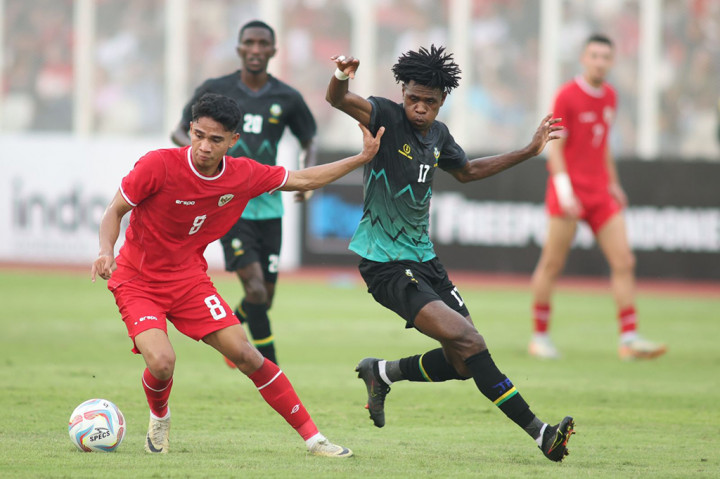 Indonesia memang gagal menaklukkan Tanzania. Tapi, hasil imbang ini sudah lebih baik ketimbang menelan kekalahan. Terlebih, Tanzania terpantau lebih kuat karena sedang berada di ranking 119 FIFA, sedangkan Indonesia masih mengisi urutan ke-134