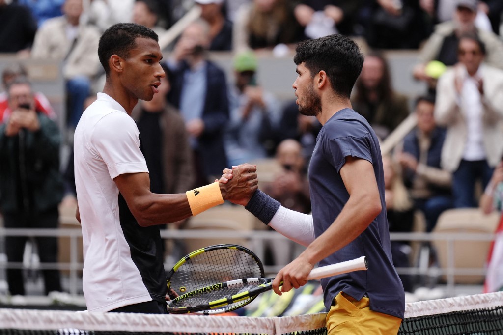 Kemenangan 6-3, 6-3, 6-1 atas unggulan ke-21 asal Kanada Felix Auger-Aliassime menunjukkan bahwa ia sedang menuju performa terbaiknya sekaligus mengirimkan sinyal buruk kepada para pesaingnya saat ia mencapai delapan besar untuk tahun ketiga berturut-turut.
