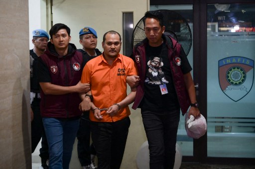 Kepala Divisi Hubungan Internasional (Hubinter) Irjen Krishna Murti, mengatakan, tim Polri turun langsung mengawal proses ekstradisi Chaowalit Thongduang untuk dikembalikan ke asal negaranya.