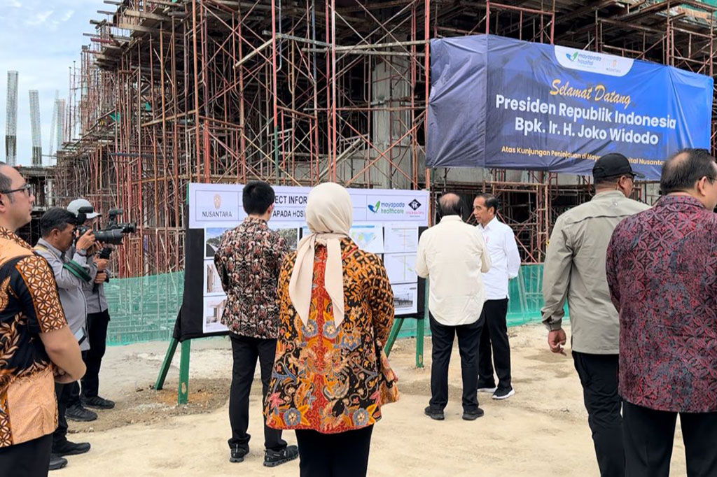 Presiden menekankan pentingnya percepatan pembangunan infrastruktur seperti jalan tol dan bandara untuk mendukung aksesibilitas ke IKN. Presiden juga menegaskan pentingnya dukungan investasi saat ini untuk mewujudkan visi pembangunan Ibu Kota Nusantara.