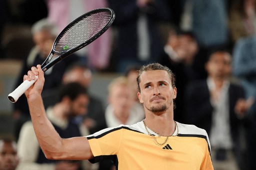 Unggulan keempat Zverev akan menantang Casper Ruud untuk memperebutkan tempat di final, setelah petenis Norwegia itu meraih kemenangan telak menyusul pengunduran diri Novak Djokovic karena cedera. Zverev dikalahkan oleh Ruud straight set di semifinal French Open 2023.