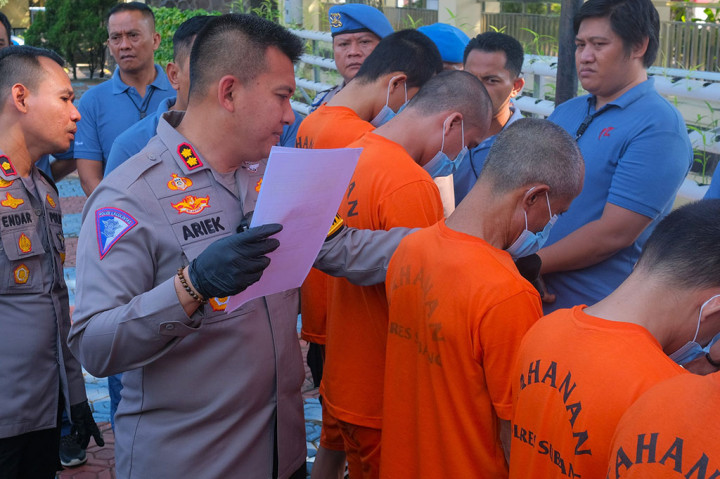 Kapolres Subang, AKBP Ariek Indra Sentanu, mengatakan ada 11 kasus yang terdiri dari tujuh kasus narkotika jenis sabu, satu kasus narkotika jenis tembaka sintetis, satu kasus peredaran sediaan farmasi tanpa izin, dan dua kasus peredaran psikotropika.