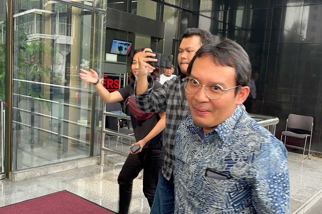 Anggota Pansel Capim KPK dan Dewas Ivan Yustiavandana juga menyebut pertemuan ini penting bagi pihaknya. Para juri butuh masukan sebelum bekerja menjaring para pelamar yang mau menjadi pimpinan Lembaga Antirasuah. “Ya biasa kita minta masukan dari beliau2 di KPK,” terang Ivan.