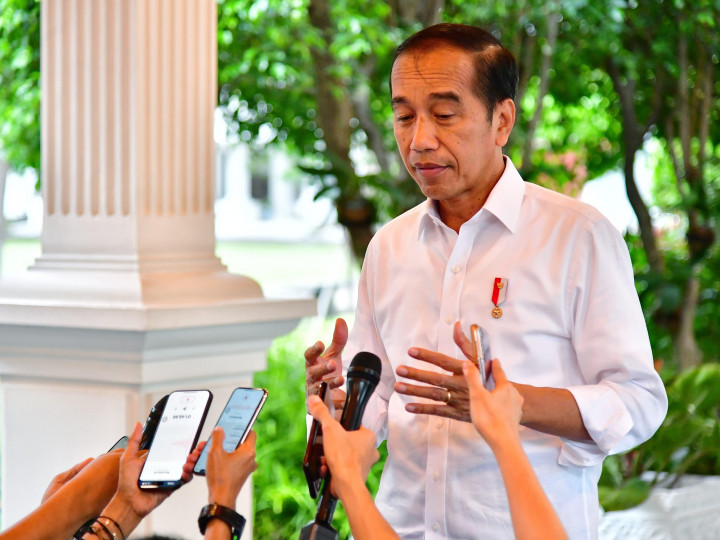 Presiden juga menyoroti dampak negatif yang ditimbulkan akibat praktik judi. Mulai dari kehilangan harta benda, perpecahan keluarga, hingga meningkatnya tindakan kejahatan dan kekerasan yang terjadi di masyarakat.