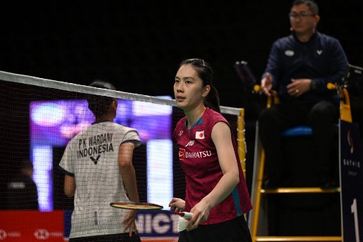 Sementara, wakil tunggal putri Merah Putih lainnya, Putri Kusuma Wardani harus mengakui keunggulan dari wakil Jepang sekaligus unggulan kedua Aya Ohori di babak delapan besar. Putri kalah straight game dengan skor 19-21, 13-21.