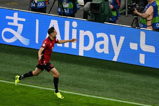 Gol tersebut hadir akibat kesalahan lemparan ke dalam Federico Dimarco menuju Alessandro Bastoni di kotak penalti Italia. Namun bola langsung dipotong Bajrami, sebelum kemudian melepaskan tembakan melewati Gianluigi Donnarumma.