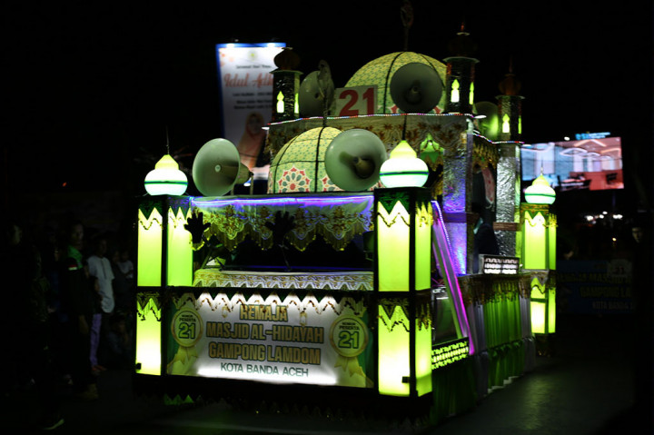 Rute pawai takbir dimulai dari Masjid Raya Baiturrahman, kemudian melewati Simpang Kodim, Simpang Peuniti, Simpang Surabaya, Simpang Jambo Tape, Simpang Bundara Lima, kembali ke Simpang Kodim, dan berakhir di Masjid Raya Baiturrahman.