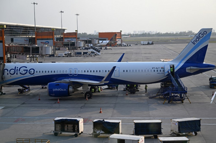 “Ketidakseimbangan tegangan dari jaringan Delhi Transco Limited (DTL) sempat berdampak pada semua terminal IGI, mempengaruhi penerimaan bagasi dan gerbang elektronik,” kata juru bicara Bandara Internasional Delhi, dikutip dari AsiaOne, Selasa, 18 Juni 2024.