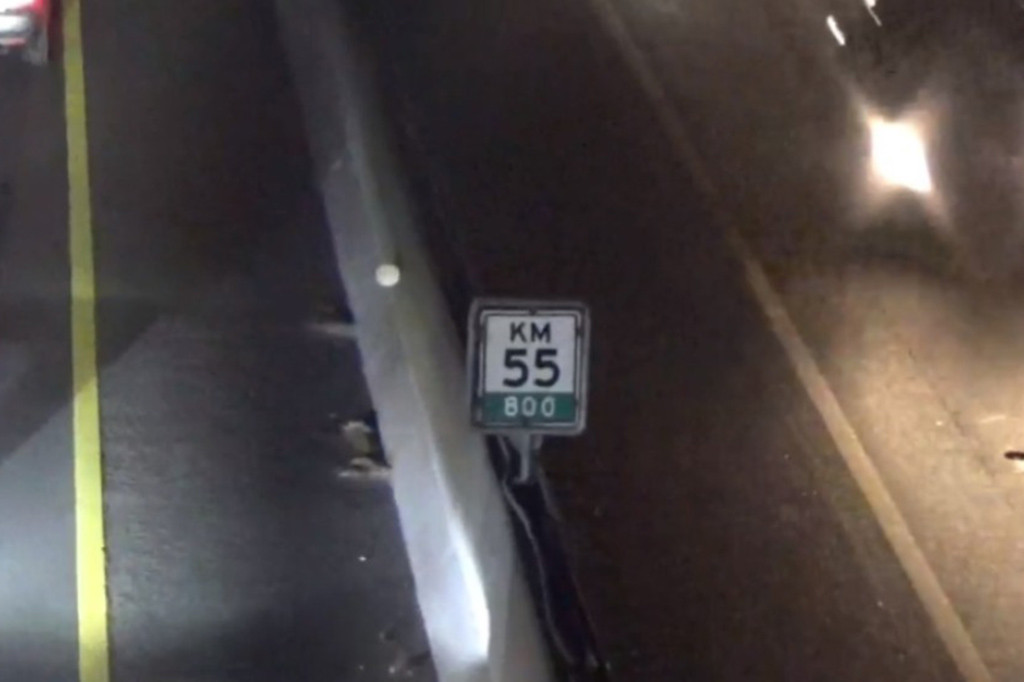 Peningkatan volume kendaraan ini, sudah terjadi sejak Selasa siang petang. Seperti terpantau di kilometer meter lima puluh lima wilayah Klari Kabupaten Karawang, Jawa Barat.