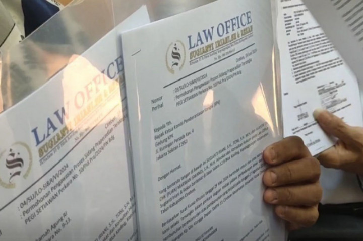 Pelaporan tersebut dilakukan karena dihapusnya media sosial Facebook Pegi Setiawan. Padahal di dalam medsos tersebut terdapat bukti-bukti yang menunjukkan Pegi Setiawan sedang berada di Bandung pada saat kejadian.