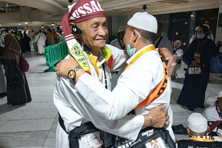 Usai tawaf ifadah jemaah haji melaksanakan sai dari bukit Safa ke Marwah. Setelah itu, jemaah akan menjalani tahallul tsani atau cukur rambut untuk kedua kalinya. Jika selesai maka rangkaian ibadah haji tuntas.