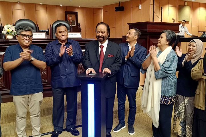 Dia pun menyoroti Pancasila dalam kehidupan berbangsa dan bernegara saat ini. Bicara soal Pancasila, kata dia, saat ini dipandang sebagai bentuk sinsisme, apatisme, bahkan dianggap nirisme.