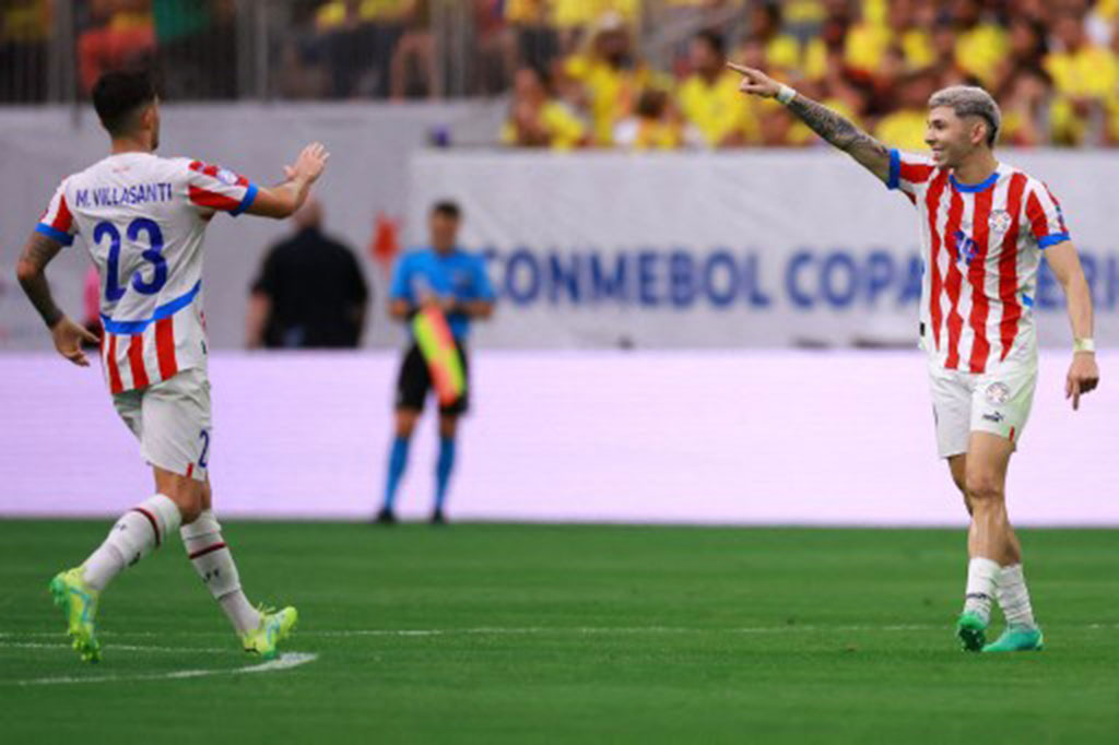 Paraguay berhasil memperkecil ketertinggalan menjadi 1-2 setelah Julio Enciso yang merupakan pemain Brighton and Hove Albion mencetak gol pada menit ke-69.