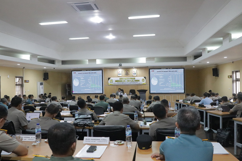Komisi Pemberantasan Korupsi (KPK) memberikan penjelasan tentang strategi penanggulangan Tindak Pidana Korupsi (TPK), yang diharapkan dapat meningkatkan budaya antikorupsi bagi calon pejabat di lingkungan Polri ini yang diikuti 98 peserta didik. Dalam program pendidikan Sekolah Staf dan Pimpinan Tinggi (Sespimti) Polri Dikreg ke 33 Tahun Ajaran 2024 di Gedung R. Hoegeng Imam Santoso, Lemdiklat Polri, Lembang Jawa Barat (Jabar), Senin, 24 Juni 2024.