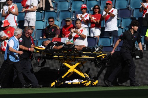 Menurut AccuWeather, pada Selasa, suhu di Kansas City diperkirakan mencapai 34 derajat Celcius (93 derajat Fahrenheit), dengan kelembapan 53%.