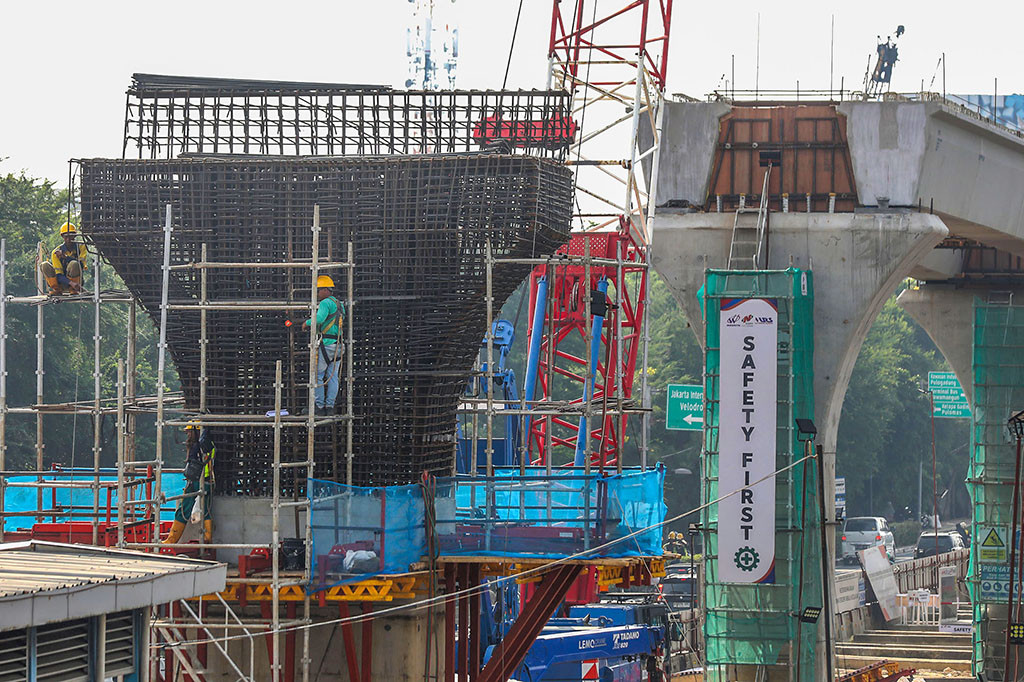 Risal menyampaikan bahwa pengerjaan LRT Jakarta Fase 1B Velodrome-Manggarai relatif lancar sehingga tidak meleset dari target yang ditetapkan.