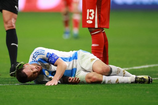 Lionel Messi mengalami cedera otot yang memaksanya absen pada pertandingan terakhir Grup A Copa Amerika 2024 antara Argentina melawan Peru pada Minggu, 30 Juni 2024 WIB.